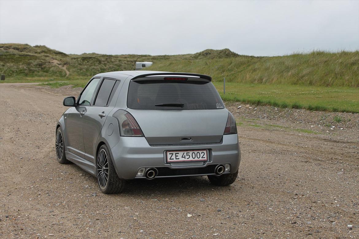 Suzuki Swift DDiS SOLGT - nyt juli 2011 billede 1