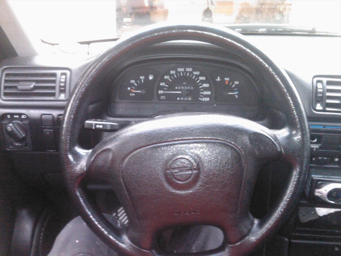 Opel Vectra A 1.8i Solgt  billede 4