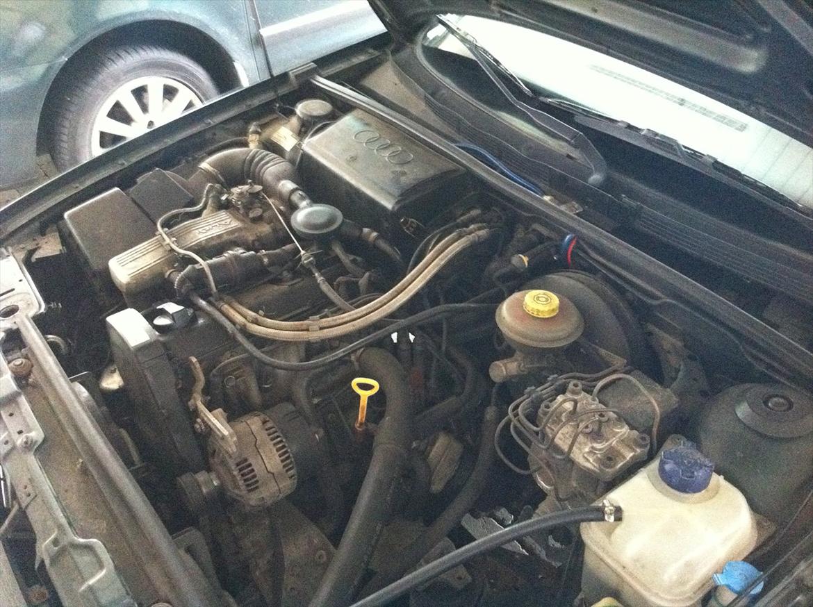 Audi 80 2,0 E billede 14