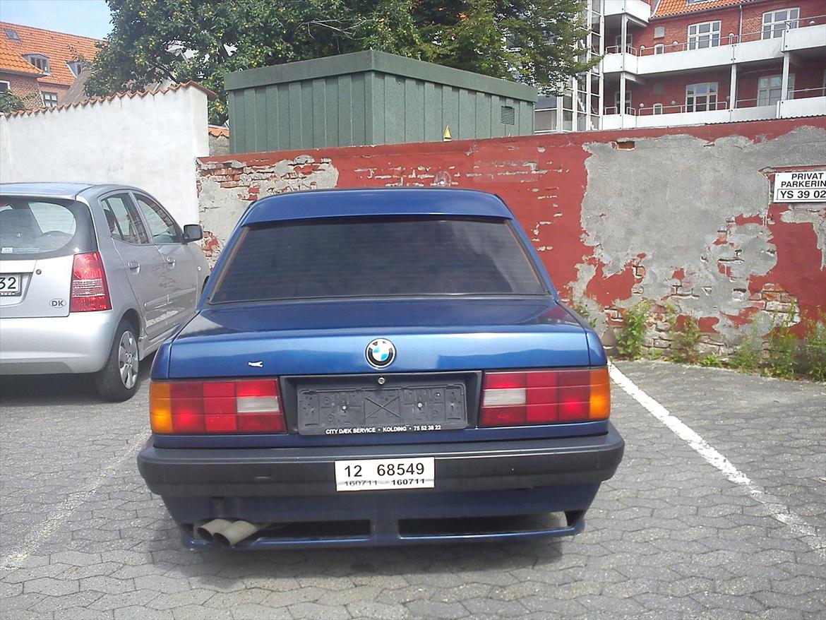 BMW E30 320i coupe billede 2
