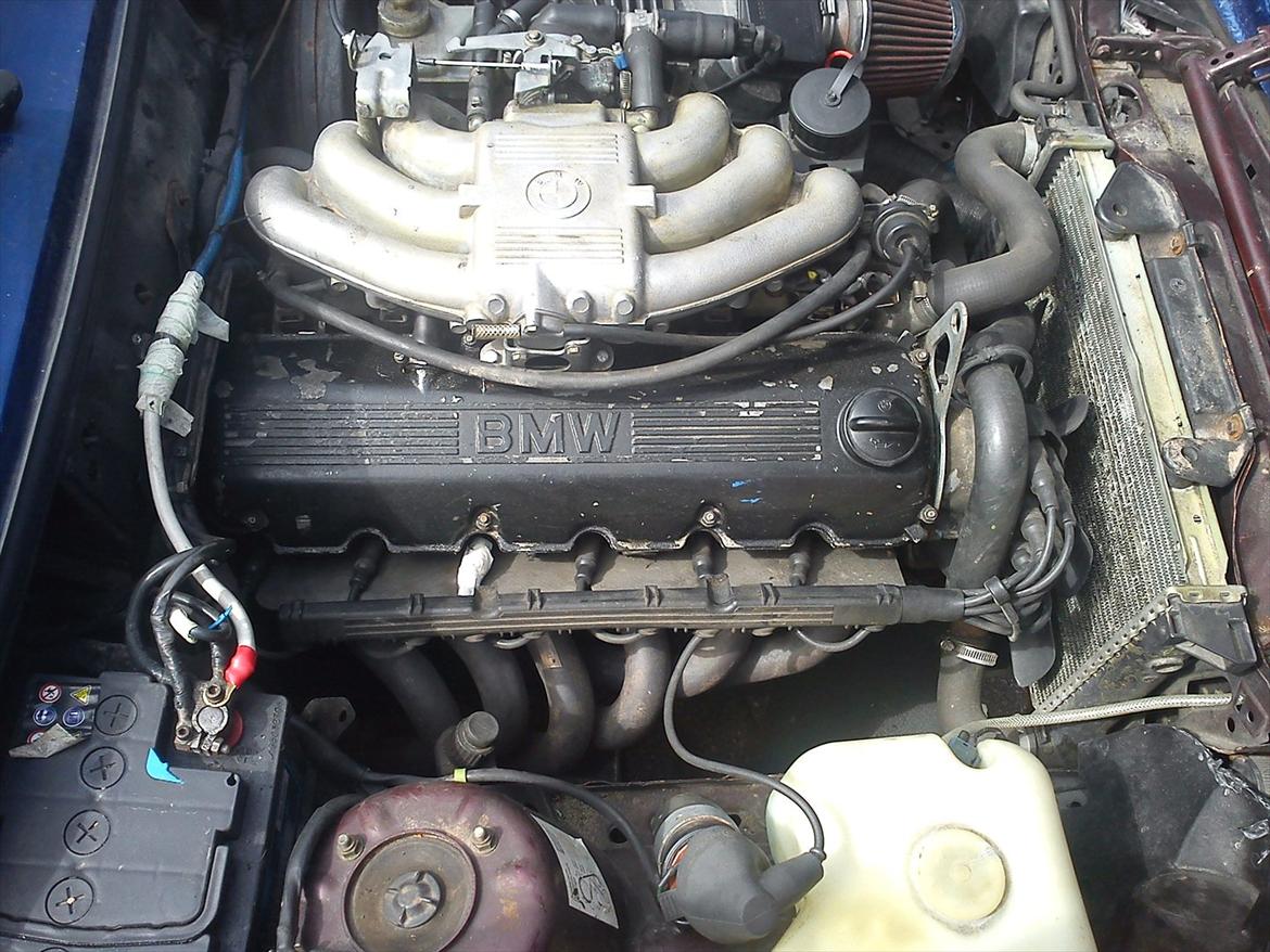 BMW E30 320i coupe billede 6