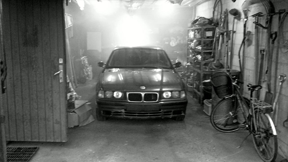 BMW e36 320i vanos U/A #SOLGT" billede 4