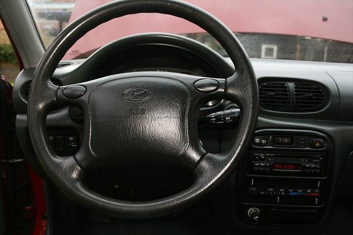 Hyundai accent x3 - Under udvendig optimering af lak fik det indvendige også en omgang. set fra forsellige vinkler billede 13