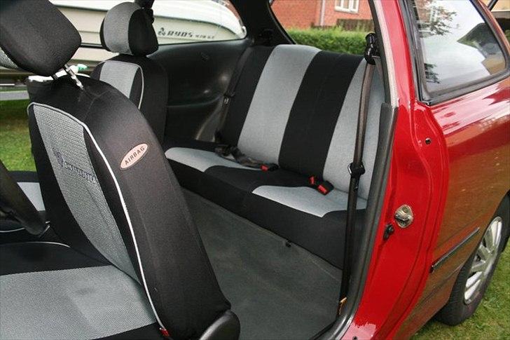 Hyundai accent x3 - Under udvendig optimering af lak fik det indvendige også en omgang. set fra forsellige vinkler billede 15