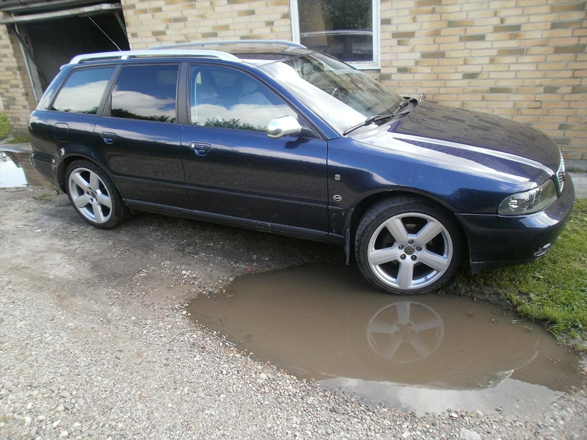 Audi A4 1,8T AVANT QUATTRO billede 1