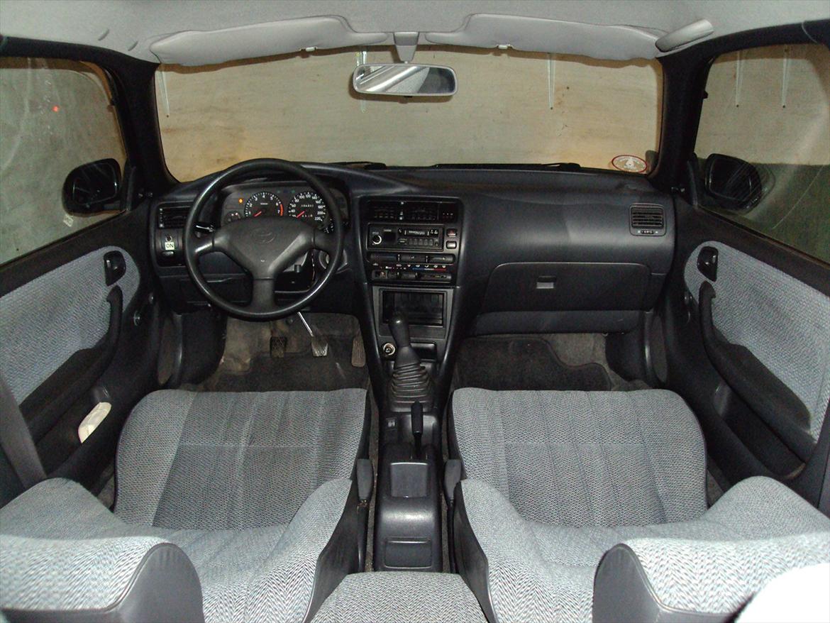 Toyota Corolla E10 billede 8