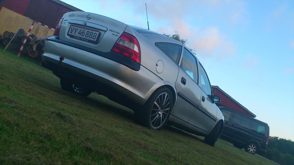 Opel VECTRA B 16V billede 4