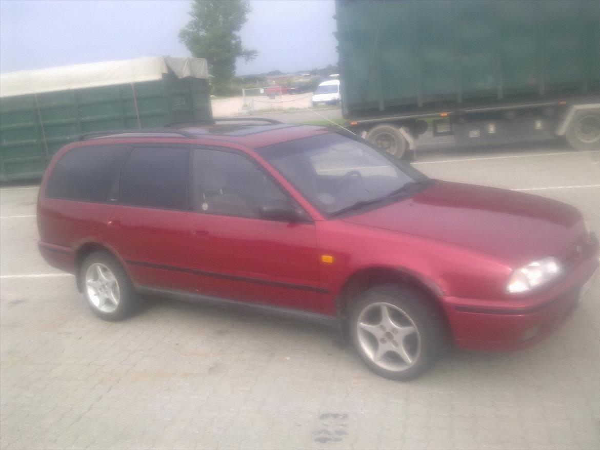 Nissan primera e st. car billede 6