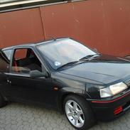 Peugeot 106 Rally 1.3i ***Black Hound***