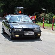 BMW E36 320i coupe