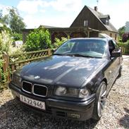 BMW E36 320i coupe