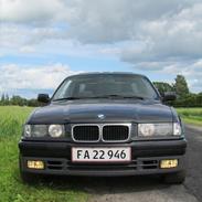BMW E36 320i coupe