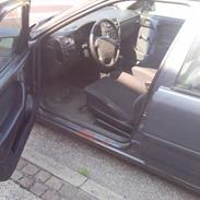 Opel Vectra A 2,0 GL Solgt