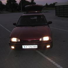 Nissan primera e st. car