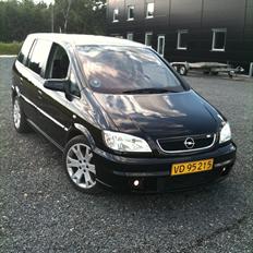 Opel Zafira OPC (SOLGT)