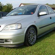 Opel Astra 2.0 16v sport