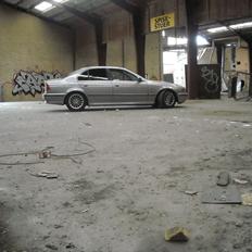 BMW E39 523i steptronic