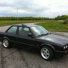 BMW e30 318is [solgt]