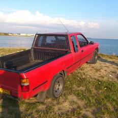 VW Taro 2.4D RWD [Tidl. bil]