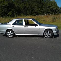 Mercedes Benz 190e 2.5 16v