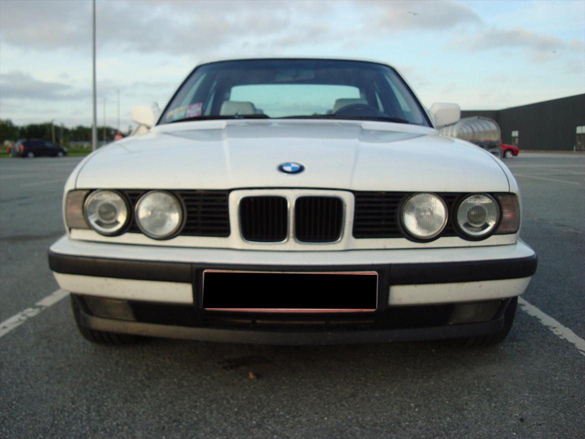 BMW 524 TD E34 *SOLGT* billede 3