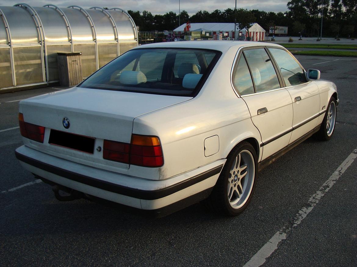 BMW 524 TD E34 *SOLGT* billede 6