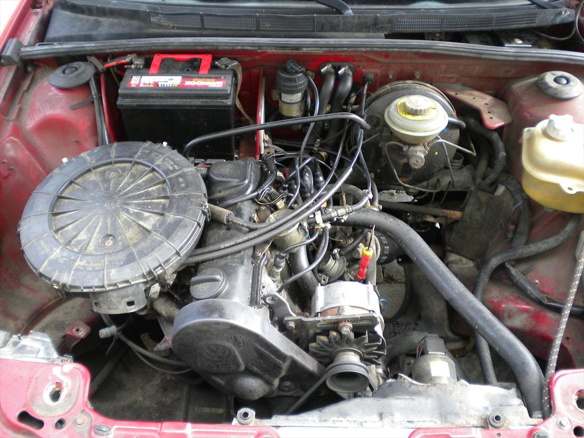 Audi 80 (89-B3) - Man skal vende sig til at motoren ligger som på en baghjulstrukket :) billede 9