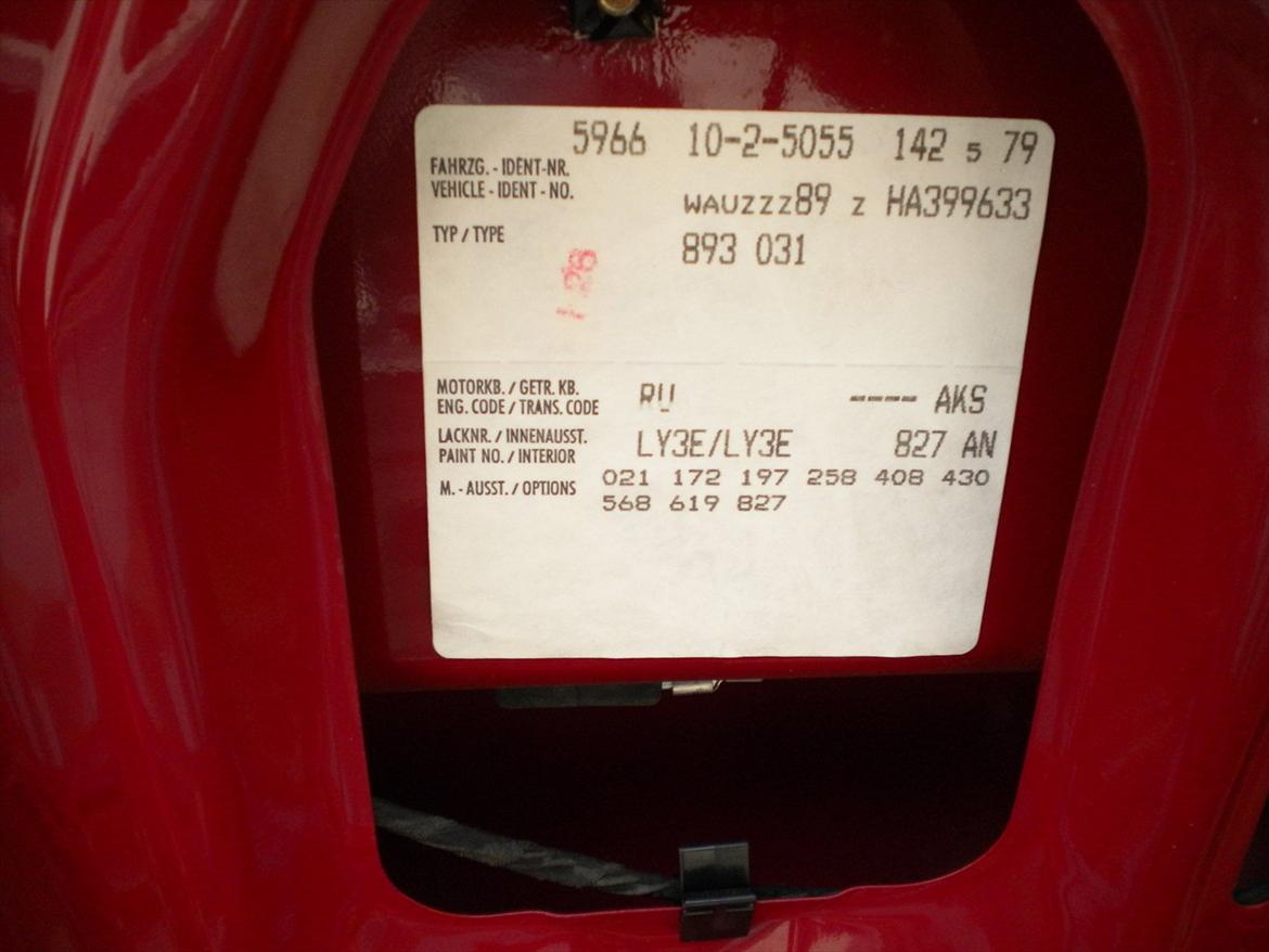 Audi 80 (89-B3) - Original bagklap der blev sat på i 87.. Som i kan se er den stadig flot, og har de originale koder til næsten alt på bilen som man ikke kan finde ud af ved søgning på stel eller registrerings nummer :) ! billede 15