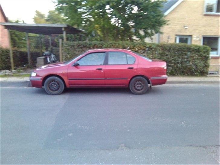 Nissan primera 1,6 billede 8