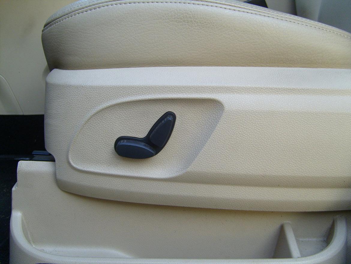 Ford Focus C-max 2,0 TDCi GHIA billede 11