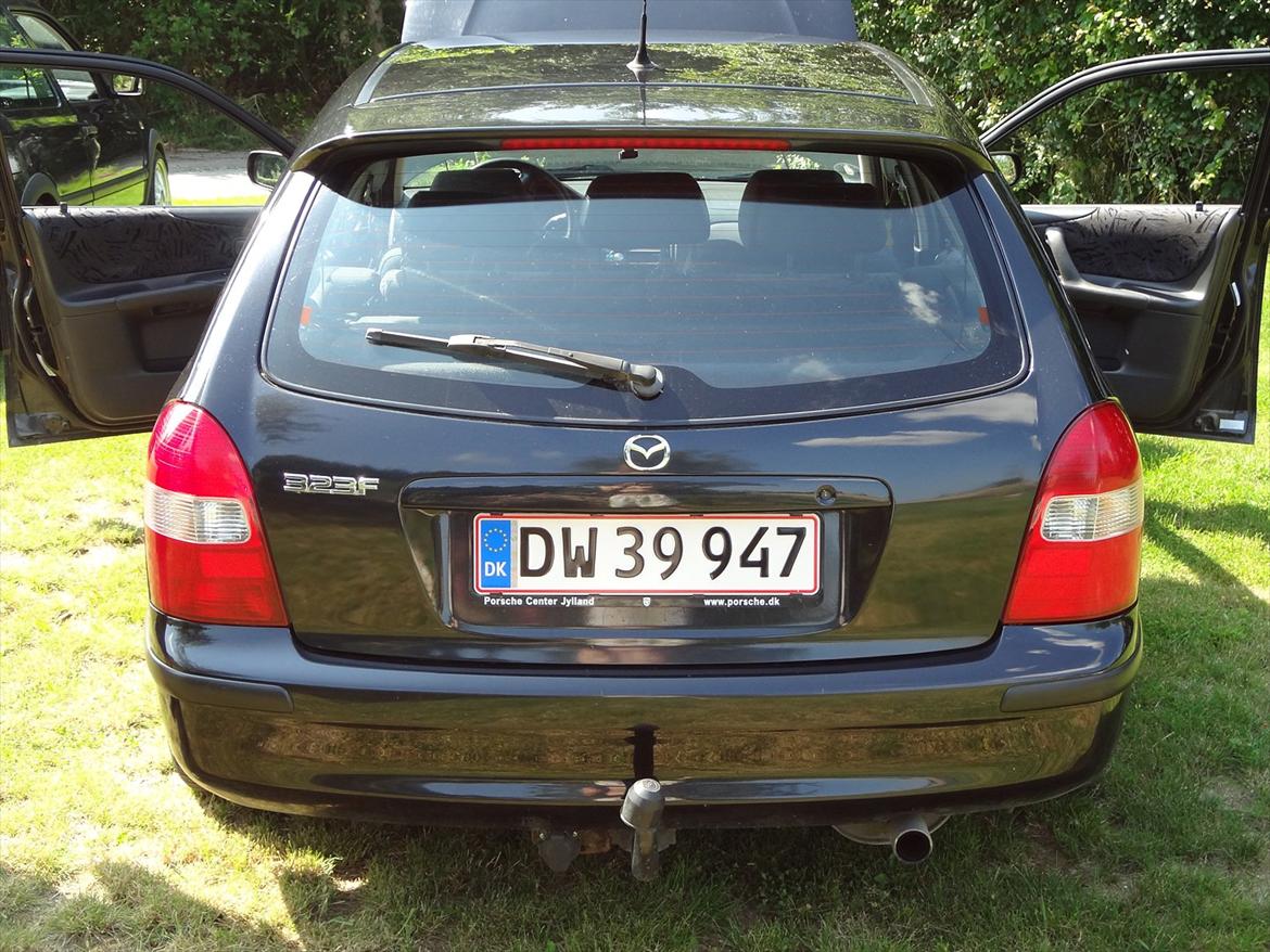 Mazda 323F  til salg? billede 15