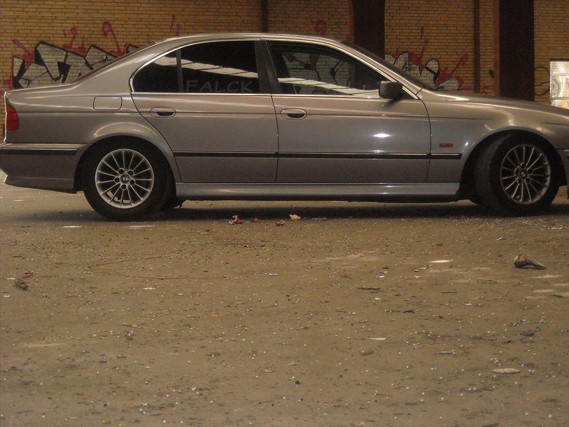 BMW E39 523i steptronic billede 2