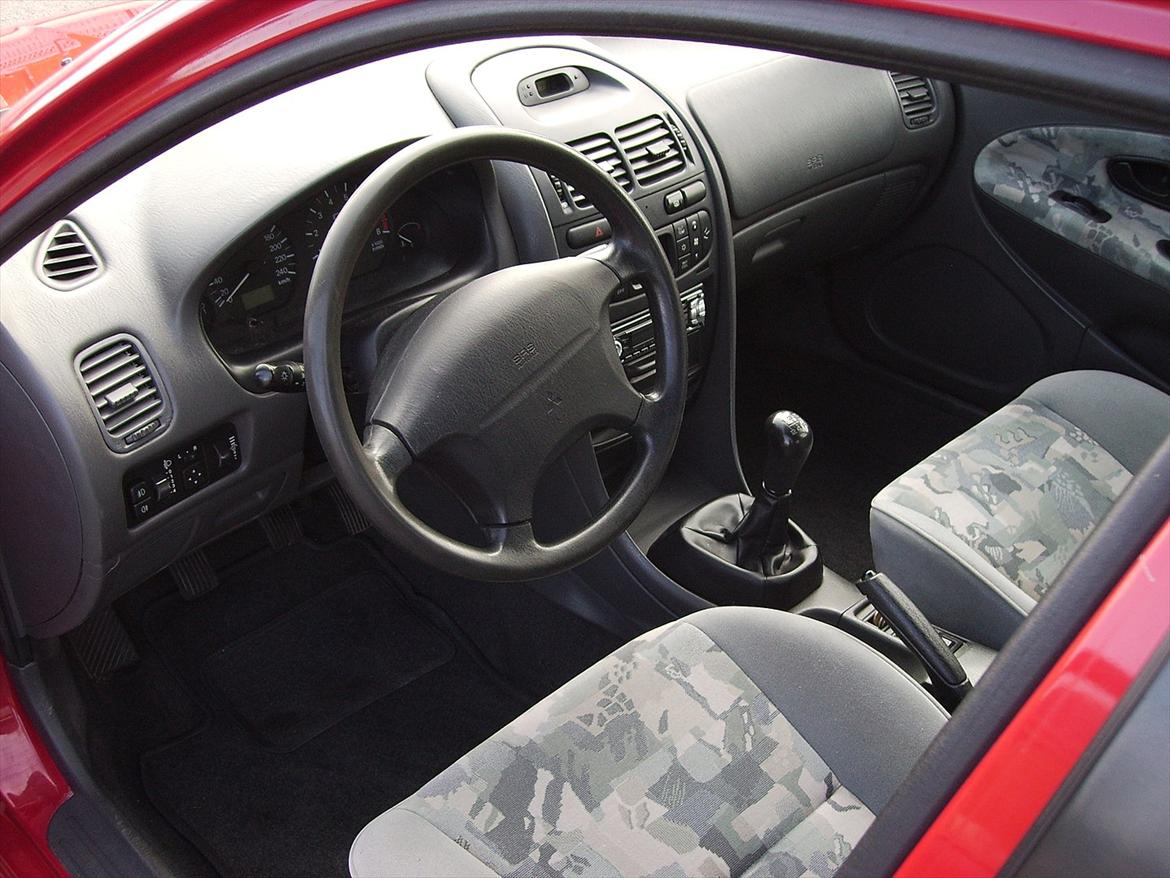 Mitsubishi carisma billede 7