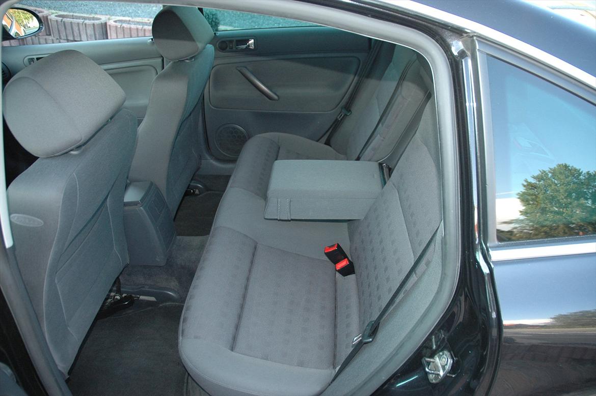 VW Passat Limousine billede 12