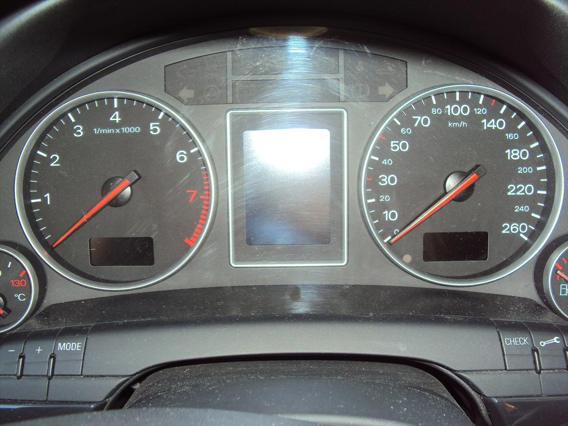 Audi A4 1.6 Avant 102 billede 8