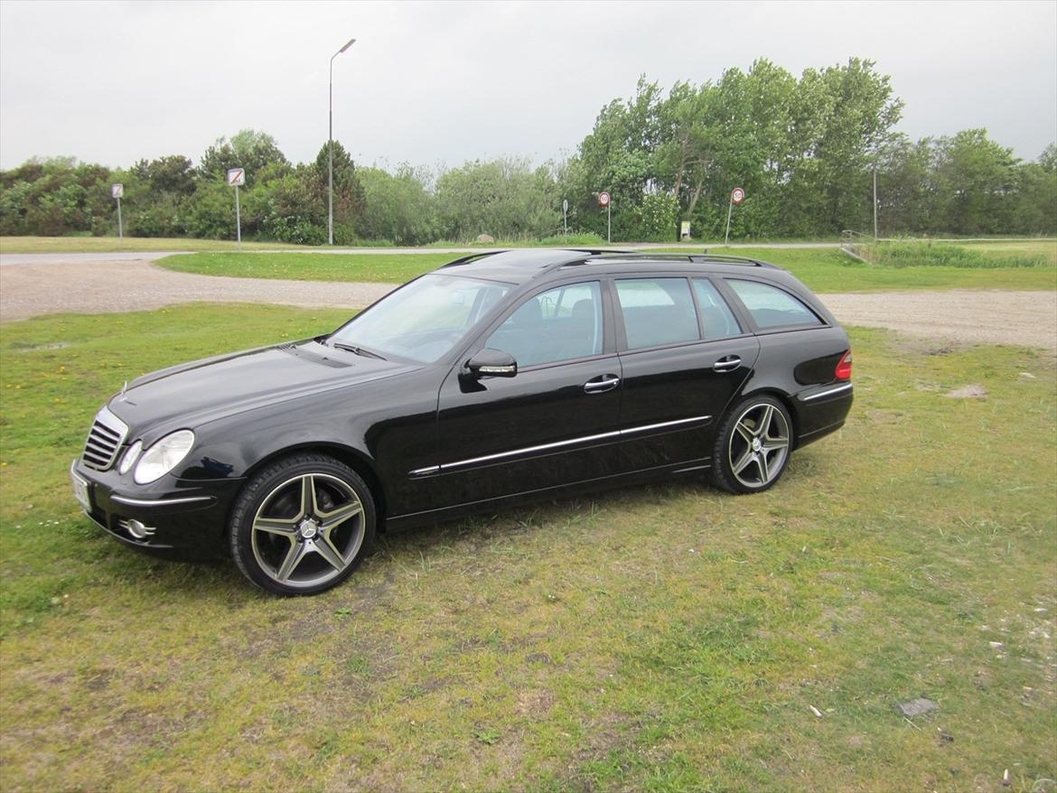 Mercedes Benz E320 W211 billede 2