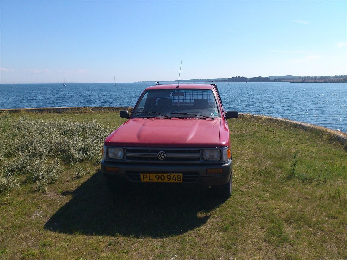 VW Taro 2.4D RWD [Tidl. bil] billede 4