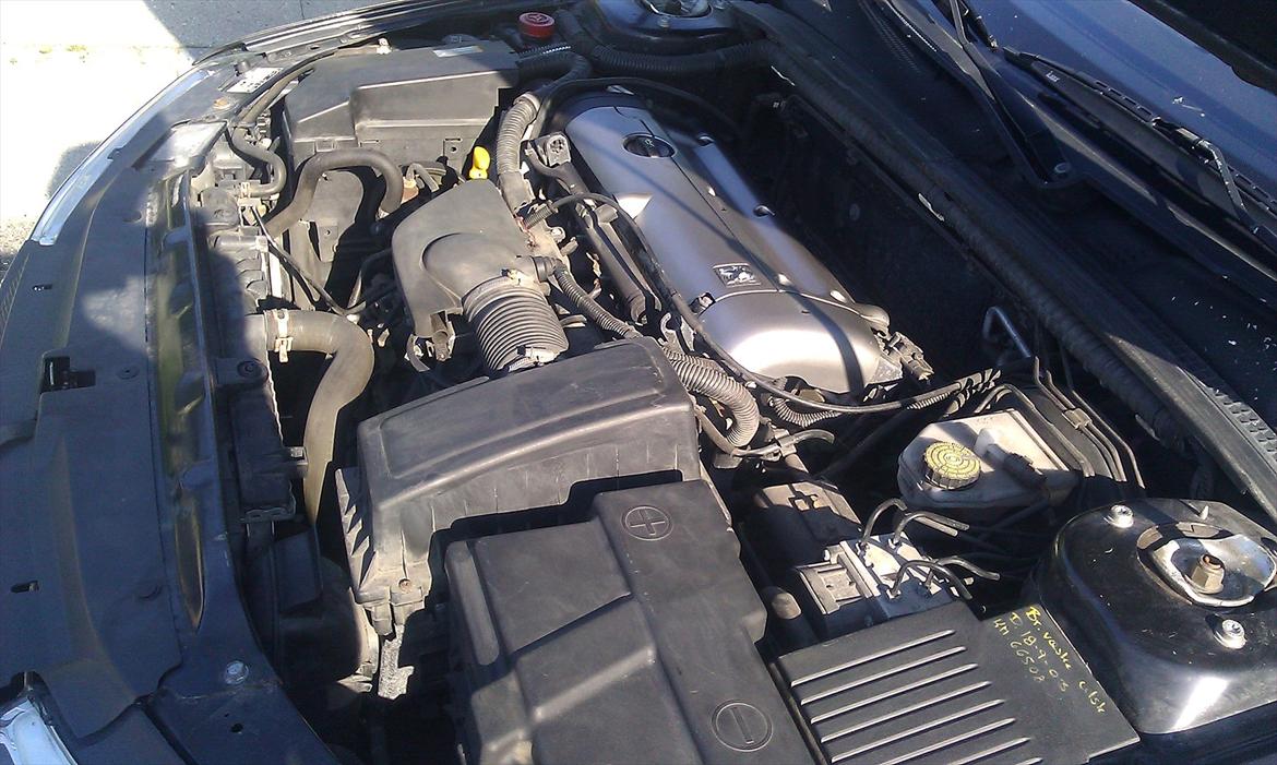 Peugeot 406 1.8 Sedan - Motor set fra venstre side af bilen billede 6