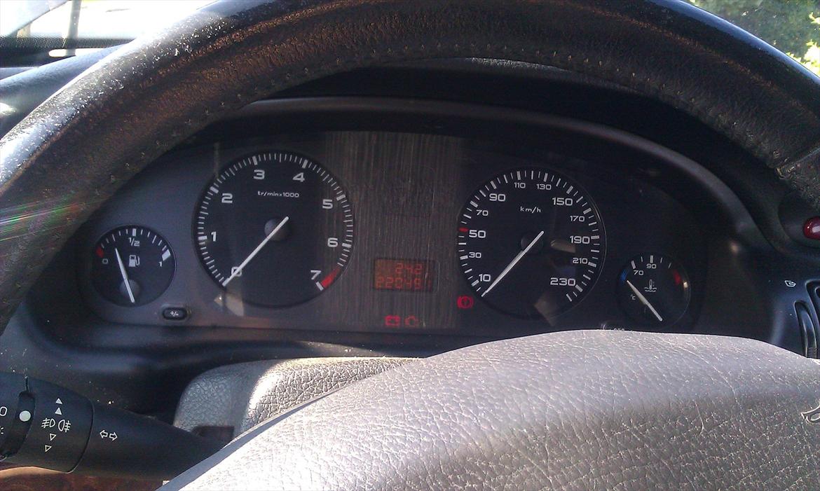 Peugeot 406 1.8 Sedan - Instrumentbræt billede 10