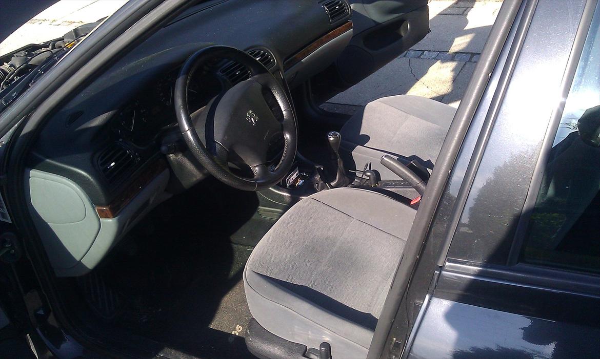 Peugeot 406 1.8 Sedan - Førerside billede 8