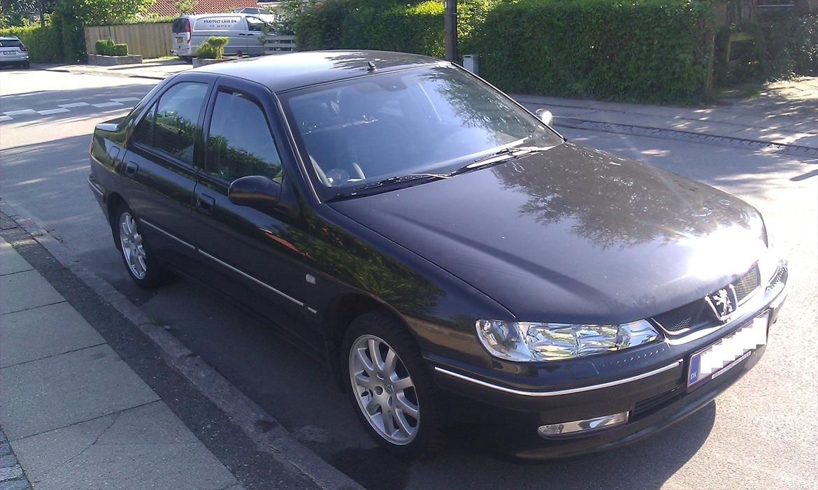 Peugeot 406 1.8 Sedan - Højre side - forfra billede 14