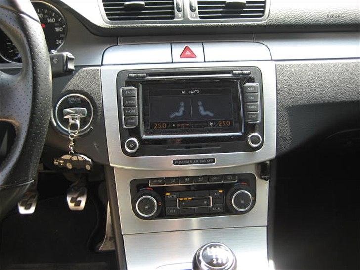 VW Passat .:R-GT  2,0 TFSI#Solgt# billede 17