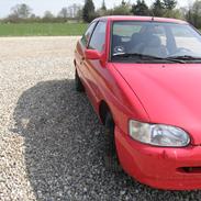 Ford Escort 1.6 3d