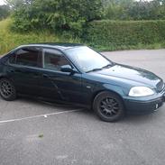 Honda Civic 1.5i ls vtec