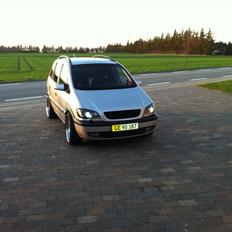 Opel Zafira A 2.0 DTI