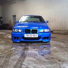 BMW E36 320 (323i)
