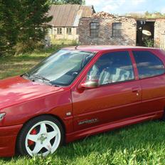 Peugeot 306 gti-6T