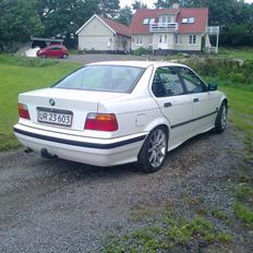 BMW E36 318I