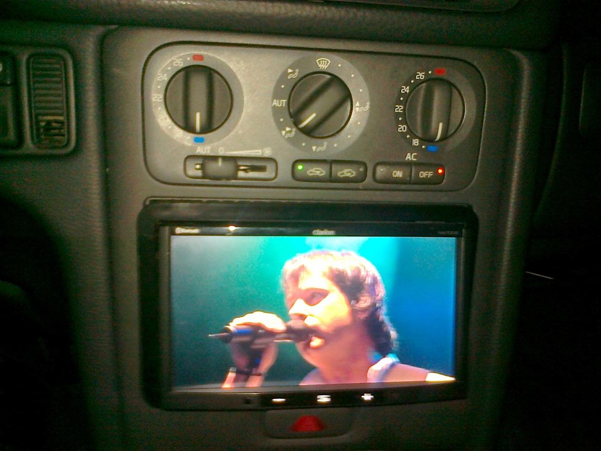 Volvo V70 st.car - Fars nye legetøj - godt der er alarm i bilen :-)  billede 14