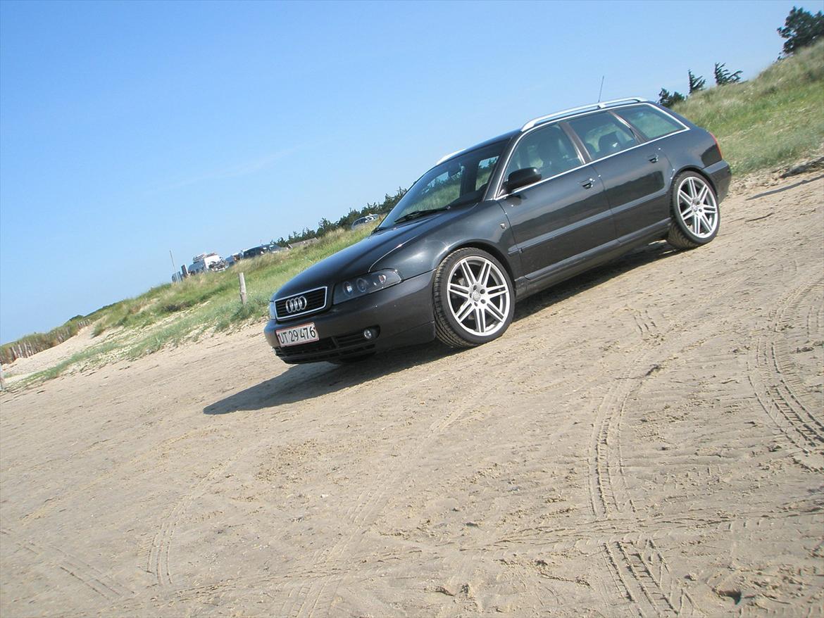 Audi A4 Avant V6 billede 9